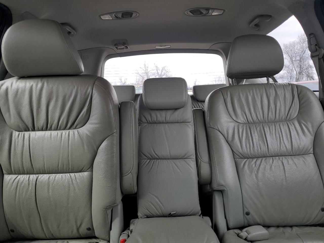 2007 Honda Odyssey - Image 10