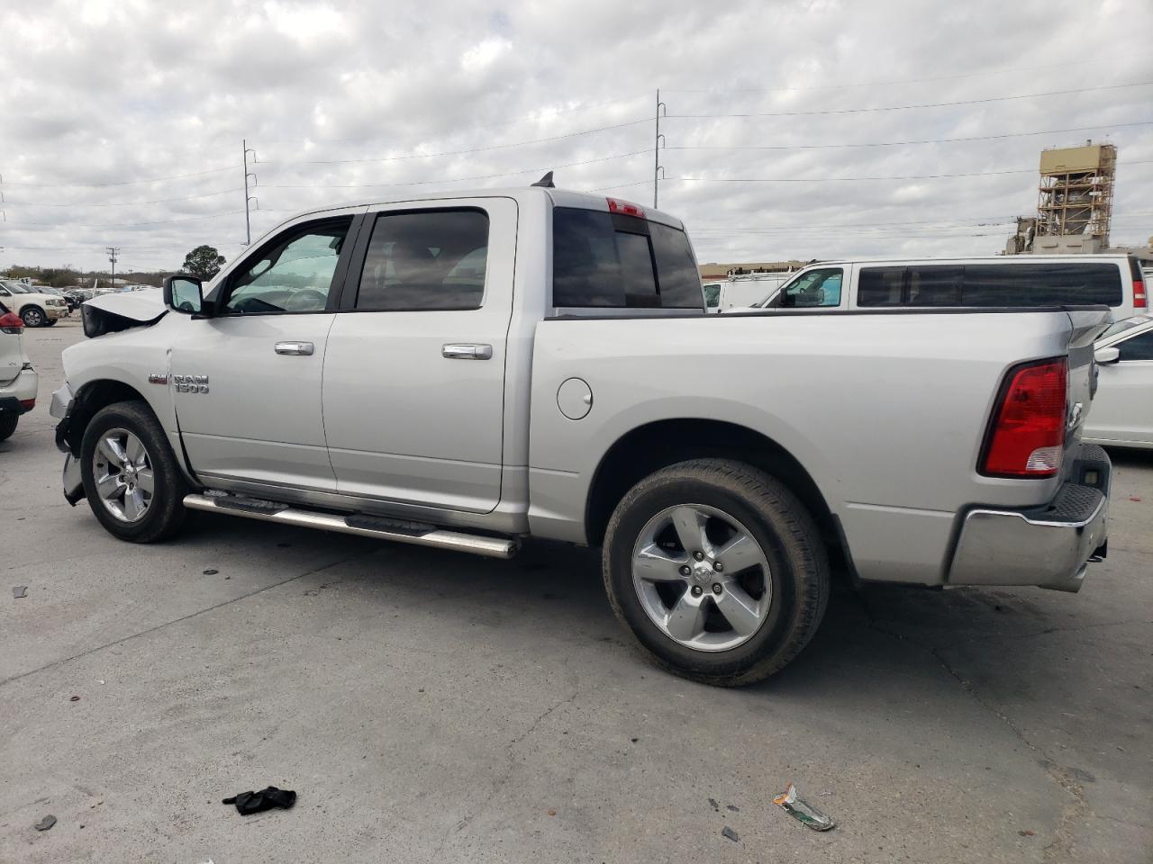 2016 RAM 1500 - Image 2