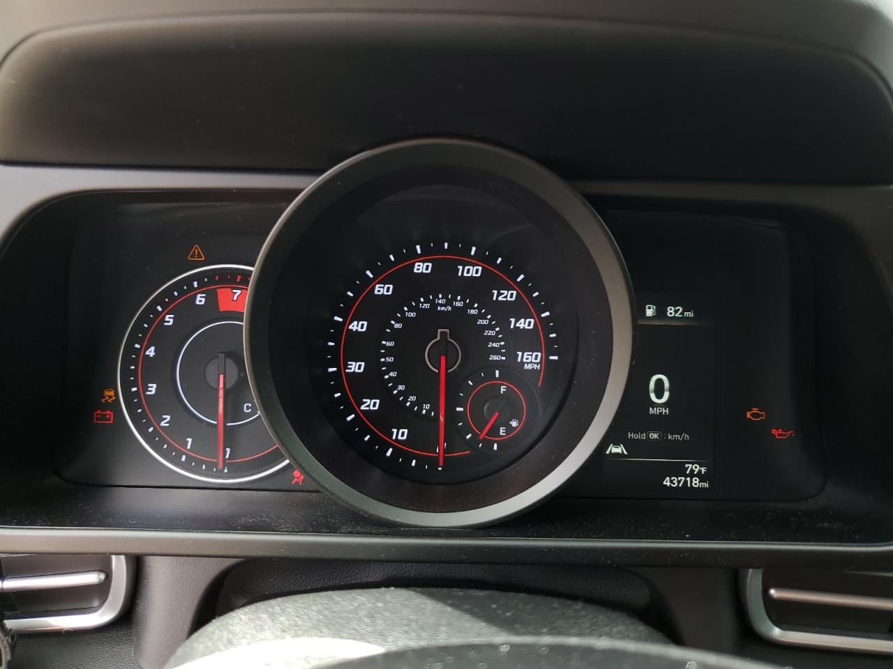 2023 Hyundai Elantra - Image 9
