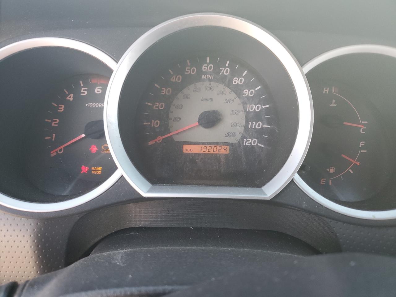 2005 Toyota Tacoma - Image 9