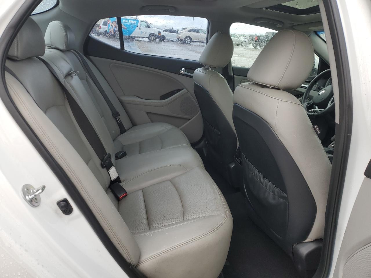 2013 Kia Optima - Image 11