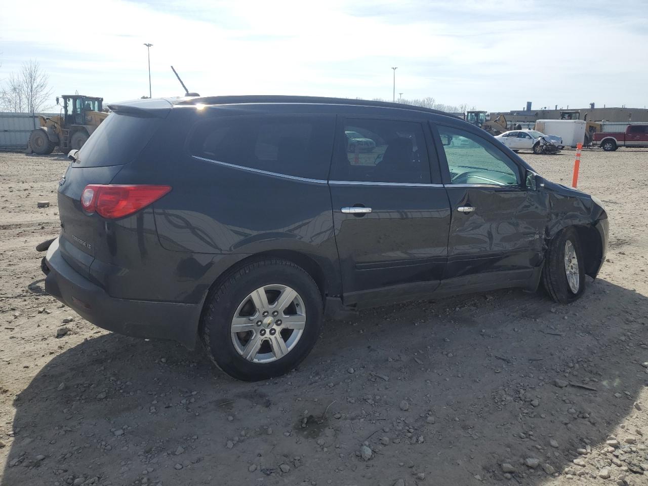 2011 Chevrolet Traverse - Image 3