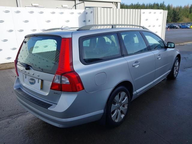 2008 VOLVO V70 SE D A