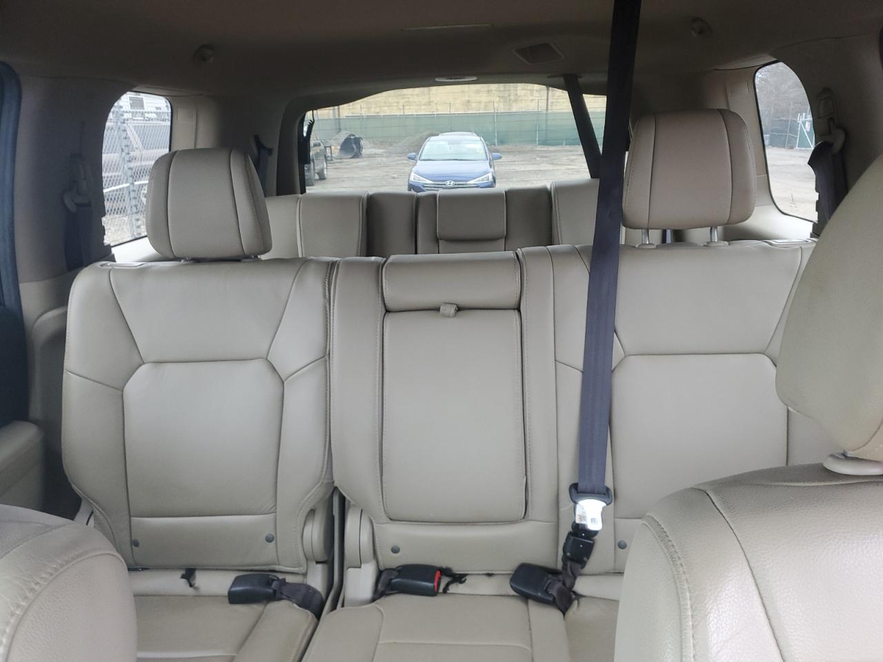 2014 Honda Pilot - Image 10