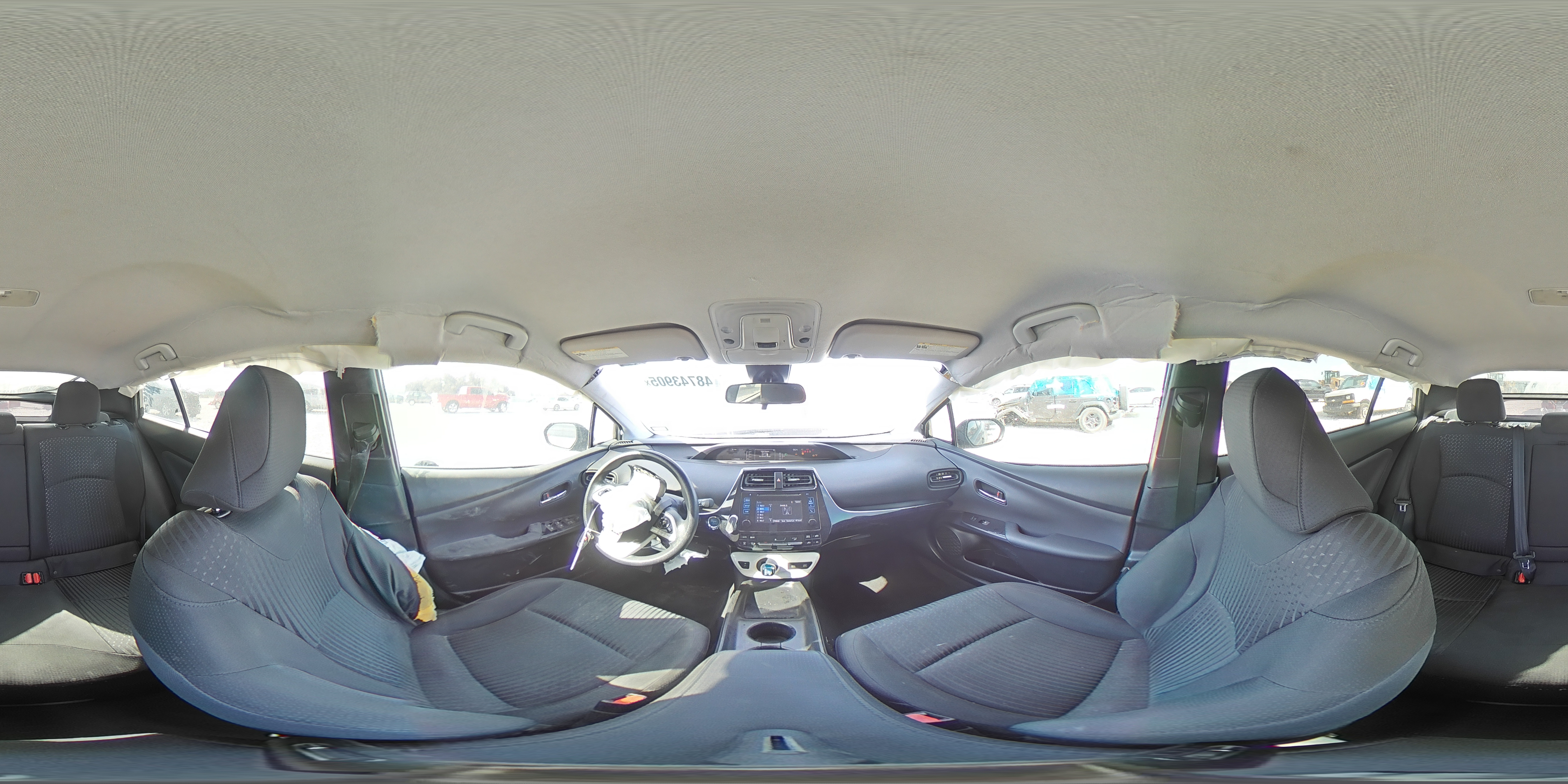 2017 Toyota Prius - Image 12