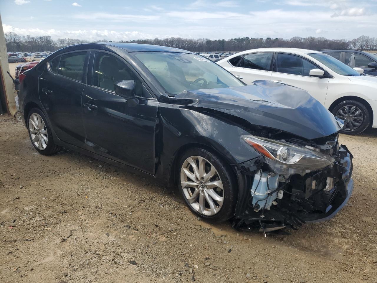 2014 Mazda 3 - Image 4