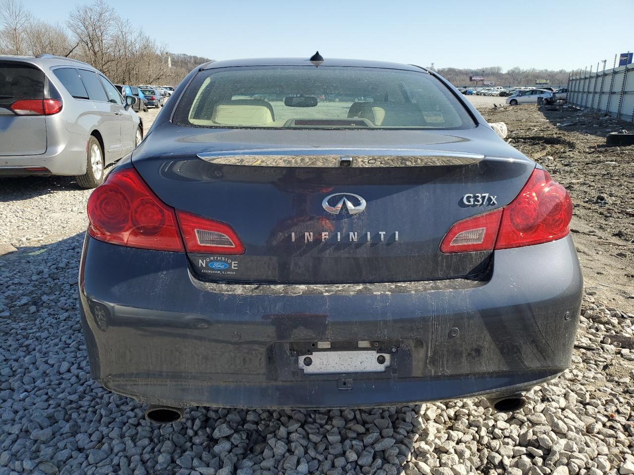 2011 Infiniti G - Image 6