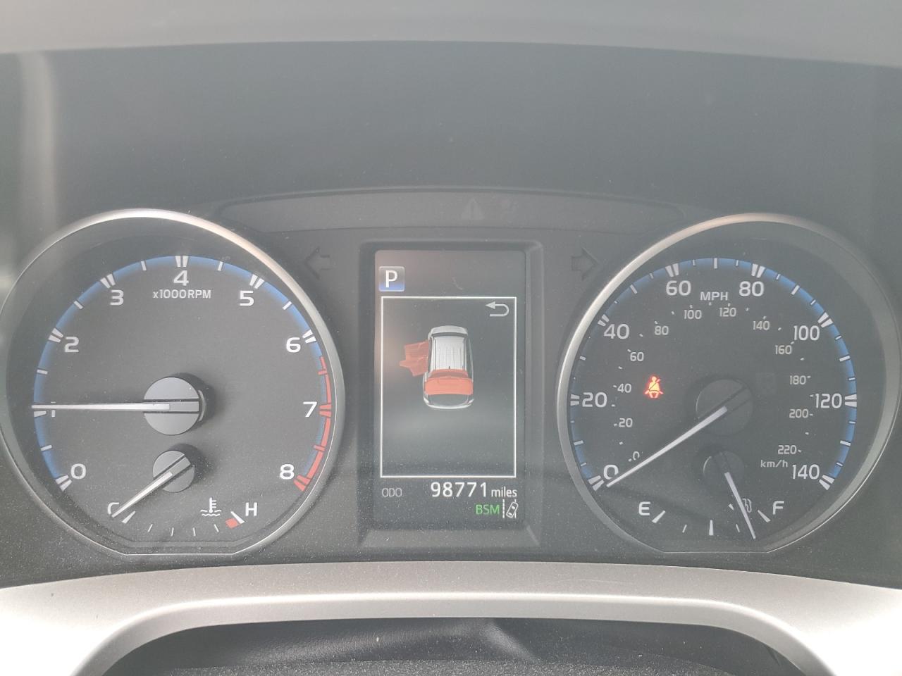 2018 Toyota RAV 4 - Image 9