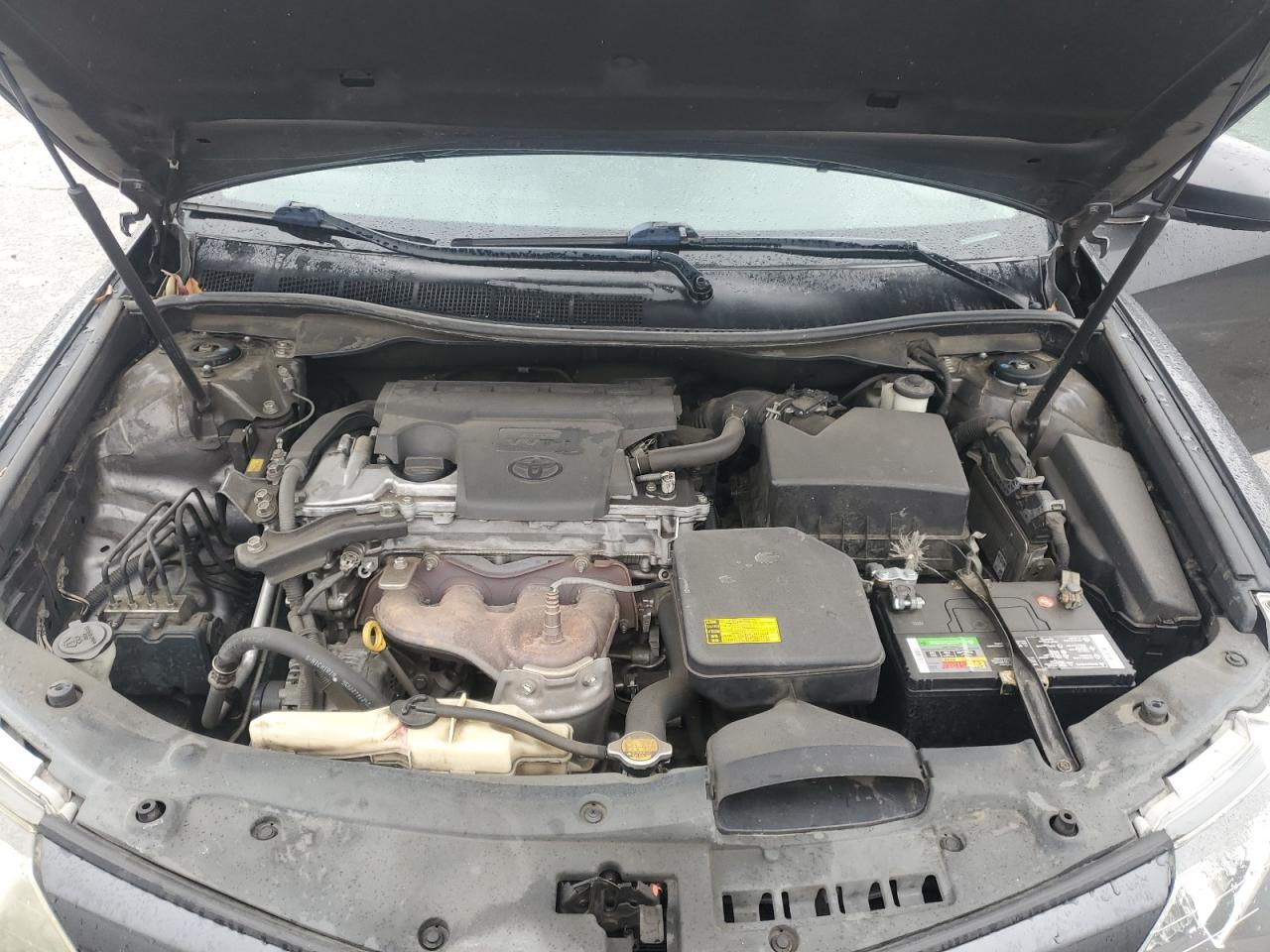 2012 Toyota Camry - Image 11