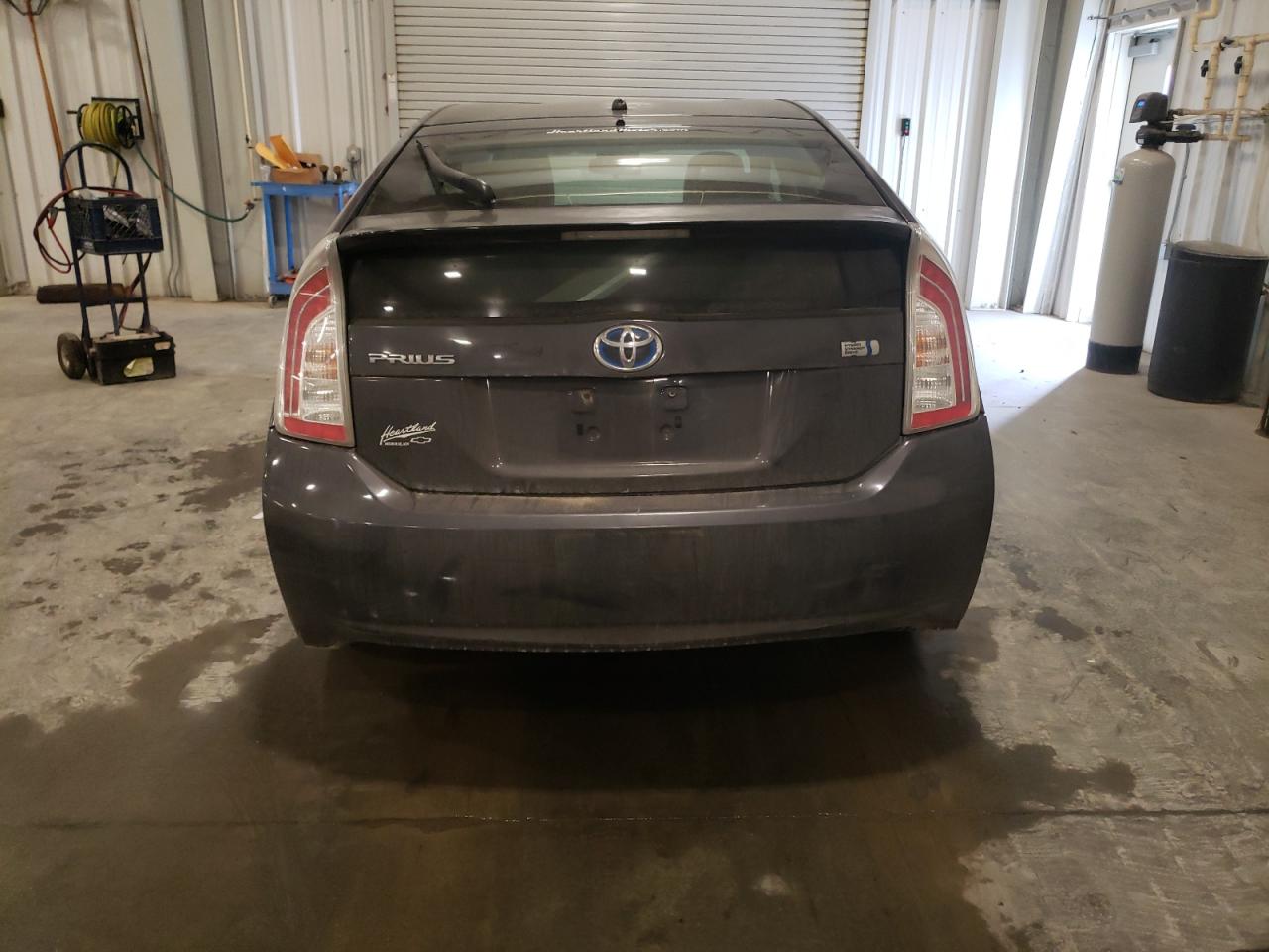 2013 Toyota Prius - Image 6