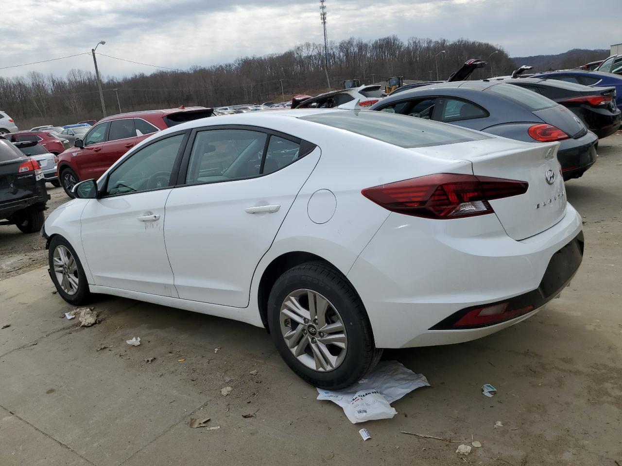 2020 Hyundai Elantra - Image 2