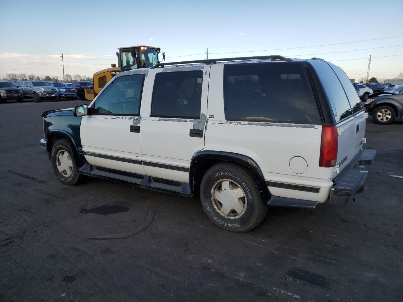 1997 GMC Yukon - Image 2