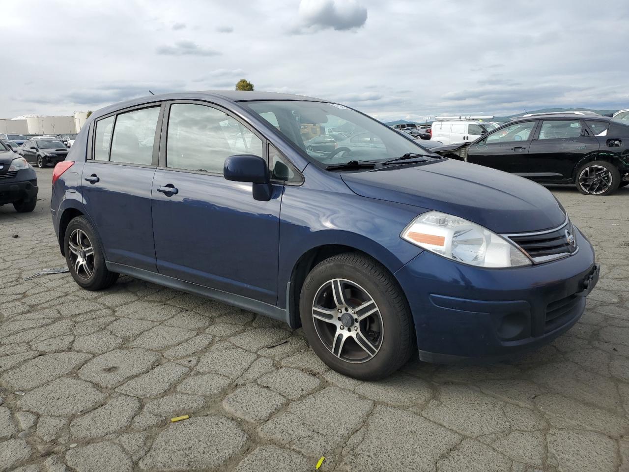 2012 Nissan Versa - Image 4