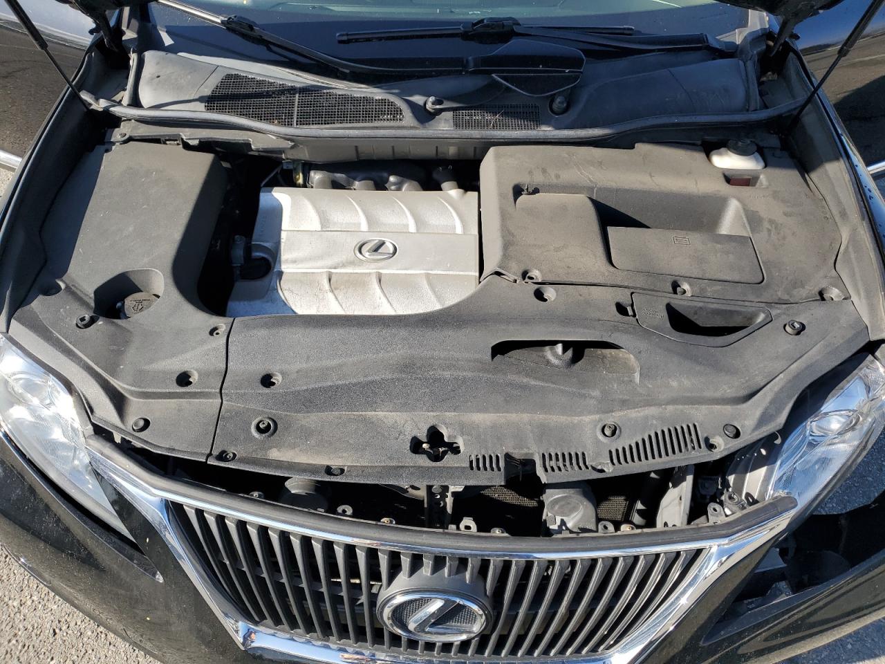 2010 Lexus RX - Image 14