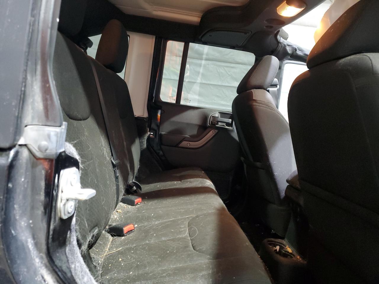 2016 Jeep Wrangler - Image 10