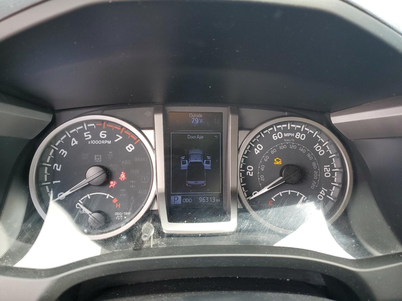 2020 Toyota Tacoma - Image 9