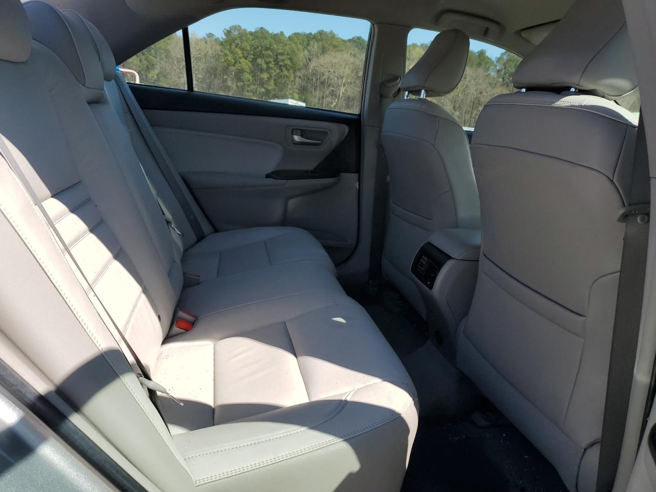 2016 Toyota Camry - Image 10