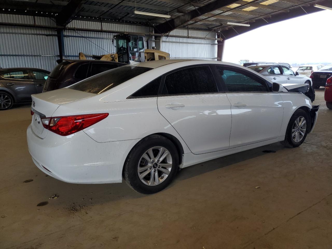 2013 Hyundai Sonata - Image 3