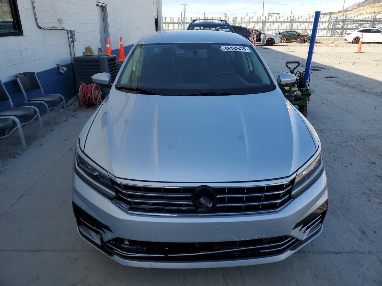 2018 Volkswagen Passat - Image 5