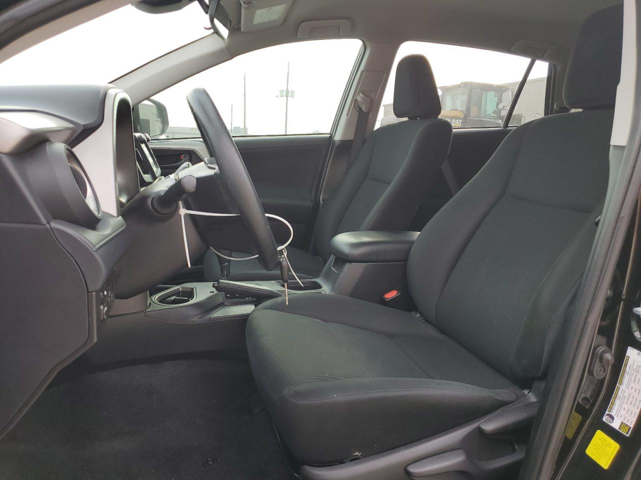 2T3ZFREV4HW373385 TOYOTA RAV4 2017