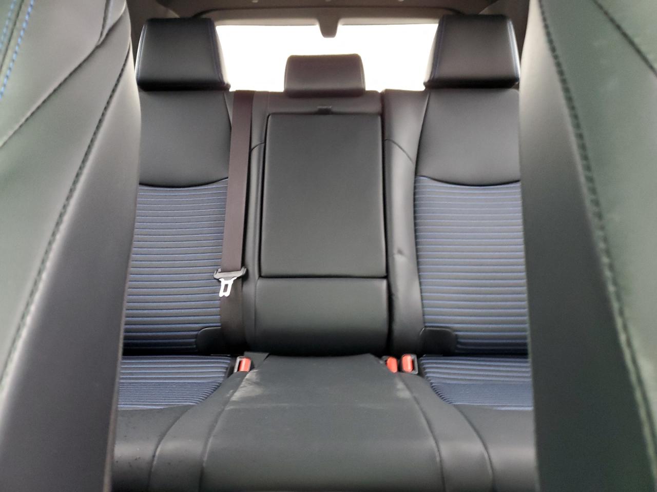 2020 Toyota RAV 4 - Image 10
