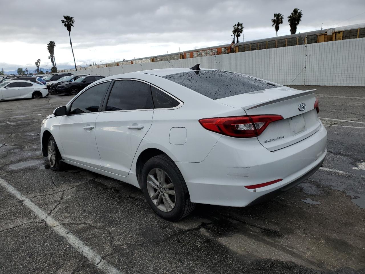 2015 Hyundai Sonata - Image 2
