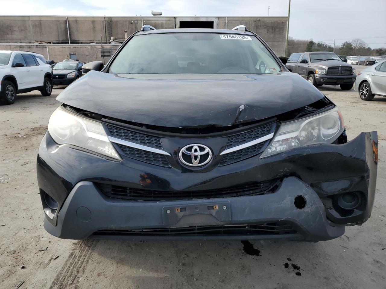 2014 Toyota RAV 4 - Image 5