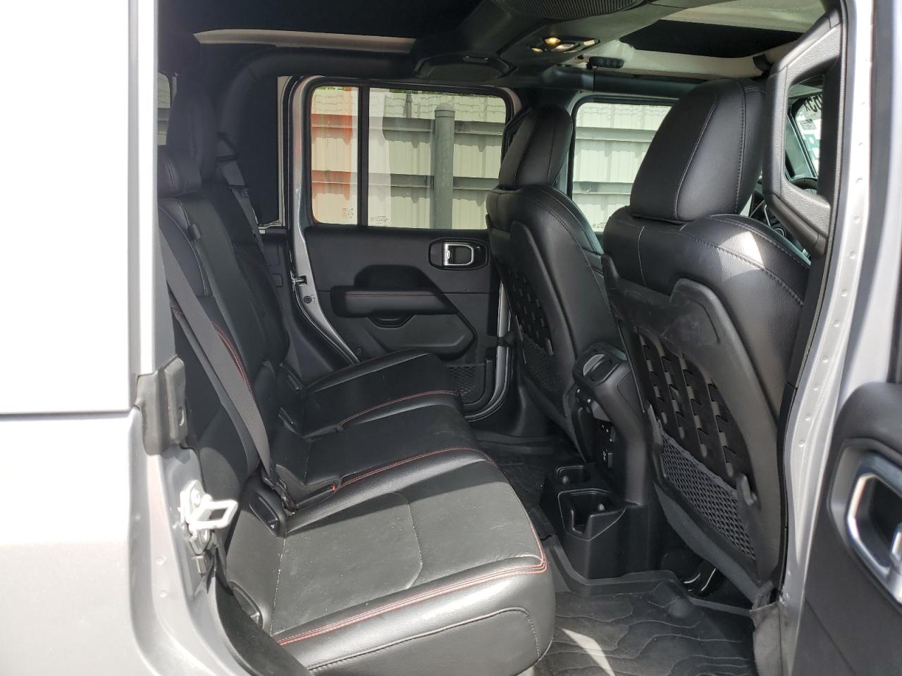 2020 Jeep Gladiator - Image 10