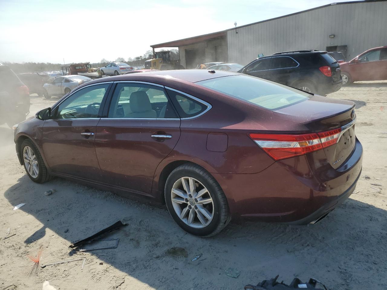 2014 Toyota Avalon - Image 2