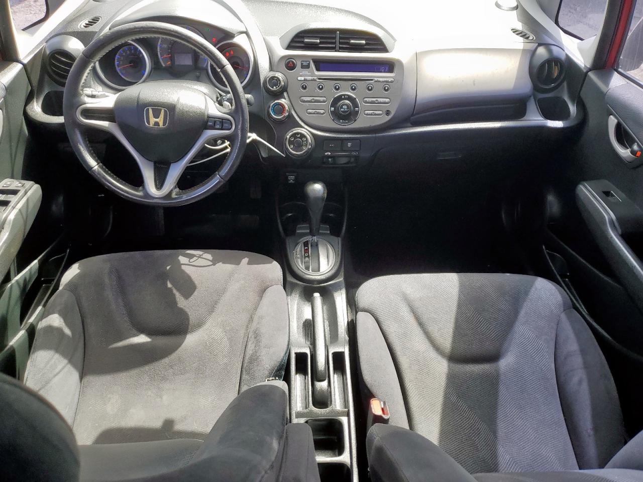 2010 Honda Fit - Image 8
