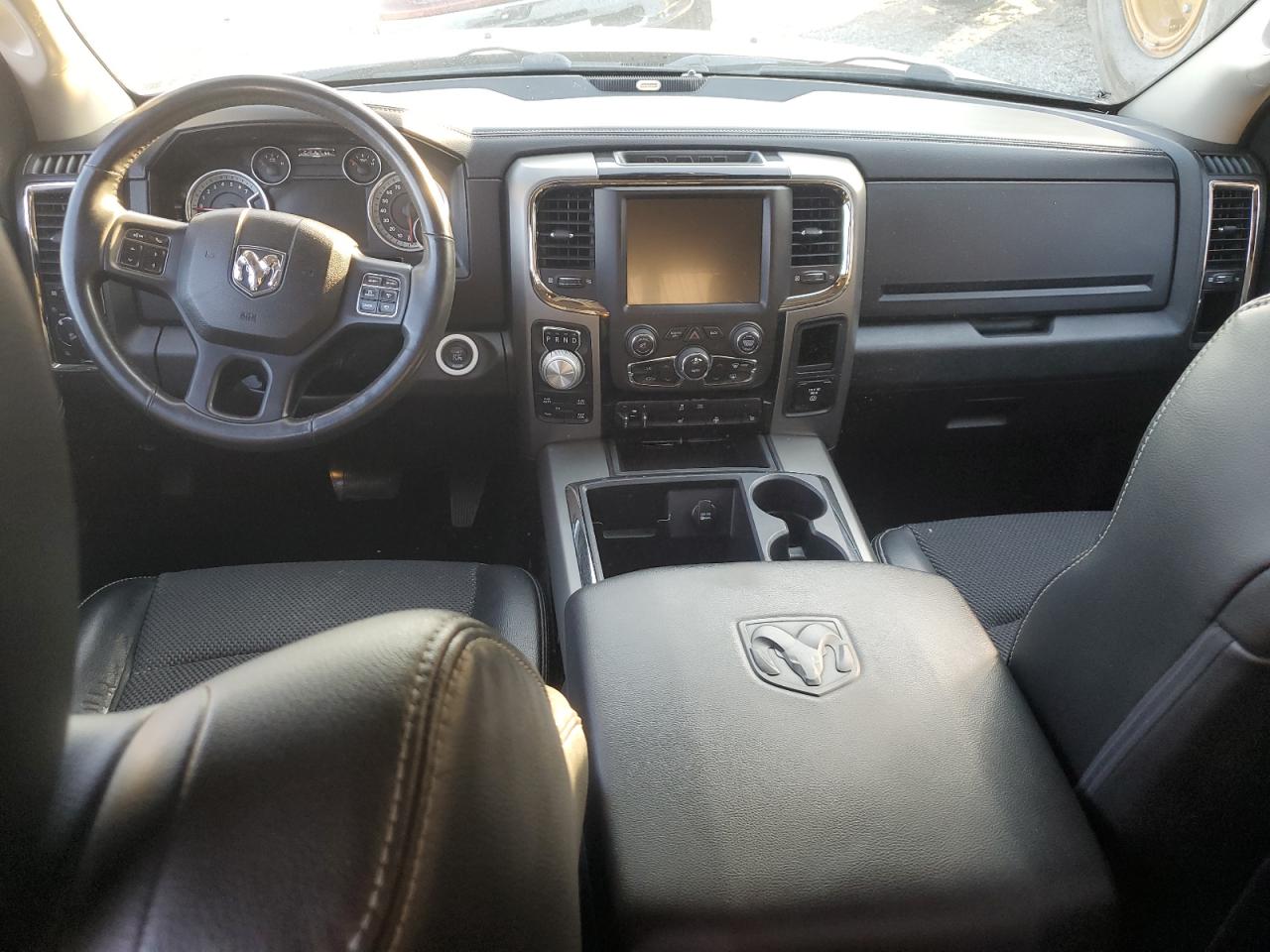 2014 RAM 1500 - Image 8