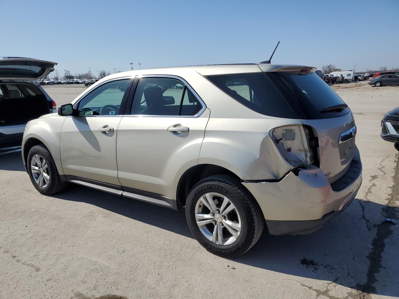 2013 Chevrolet Equinox - Image 2