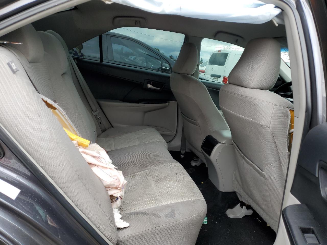 2014 Toyota Camry - Image 10