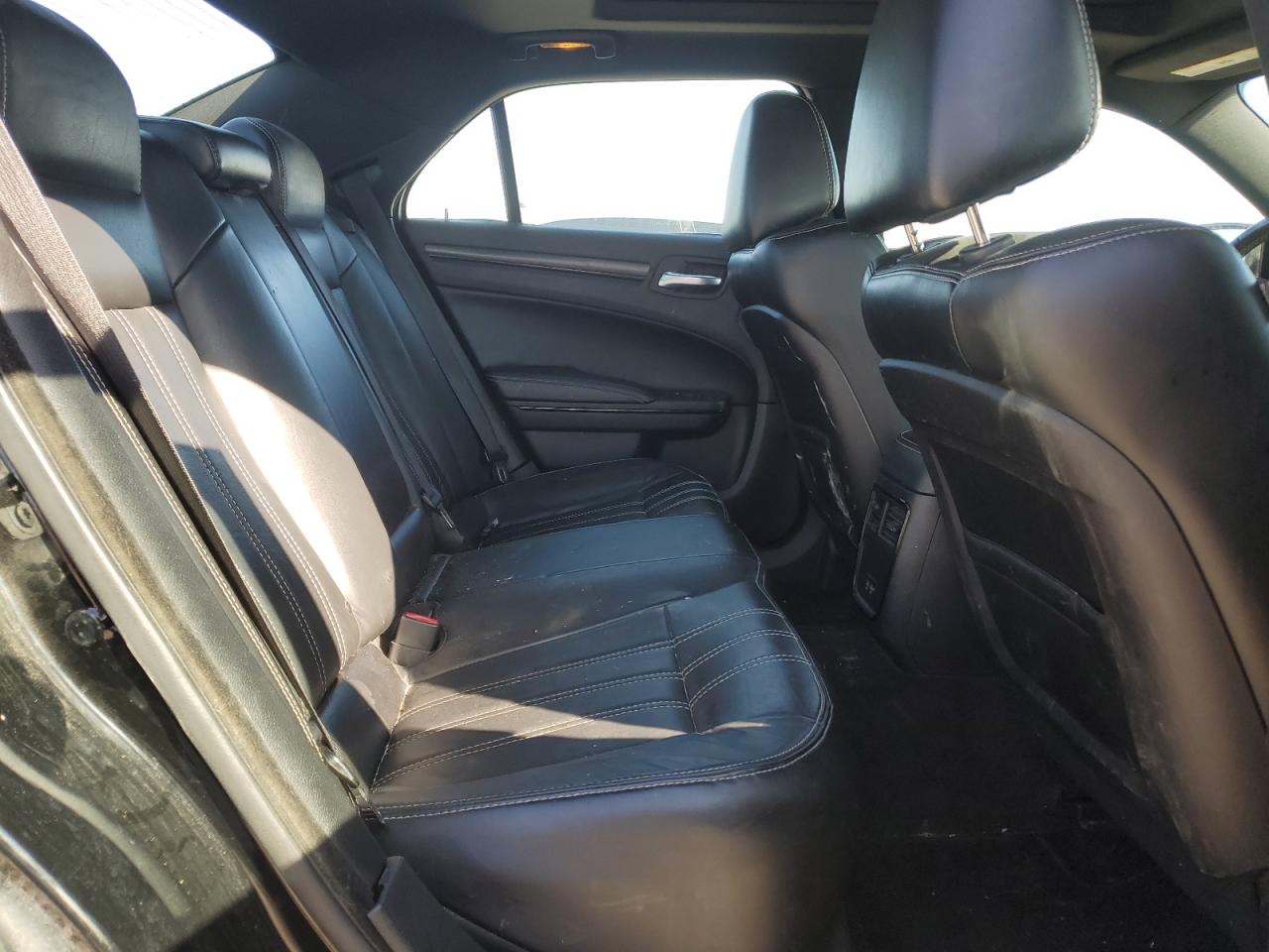 2016 Chrysler 300 S VIN: 2C3CCAGG8GH304863 Lot: 49306765