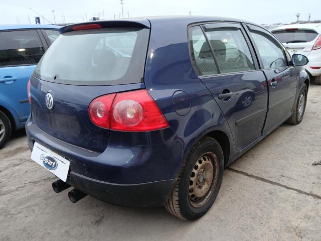 2004 VOLKSWAGEN GOLF FSI S