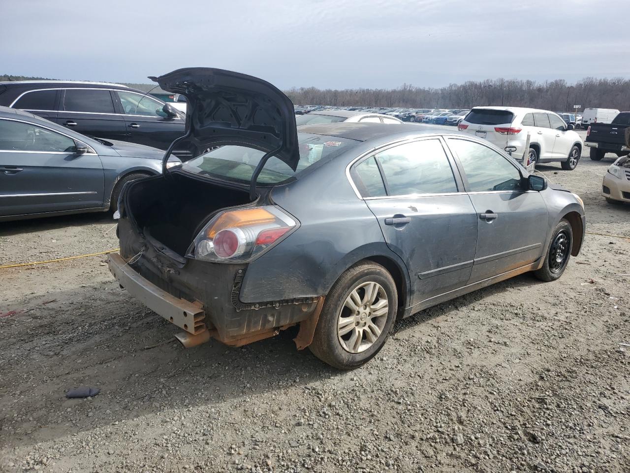 2011 Nissan Altima - Image 3