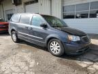 2016 Chrysler Town & Country Touring للبيع في Dyer، IN - Front End