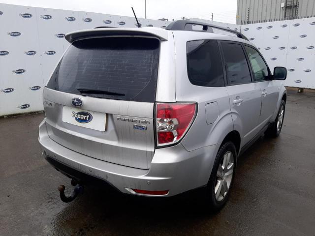 2010 SUBARU FORESTER X