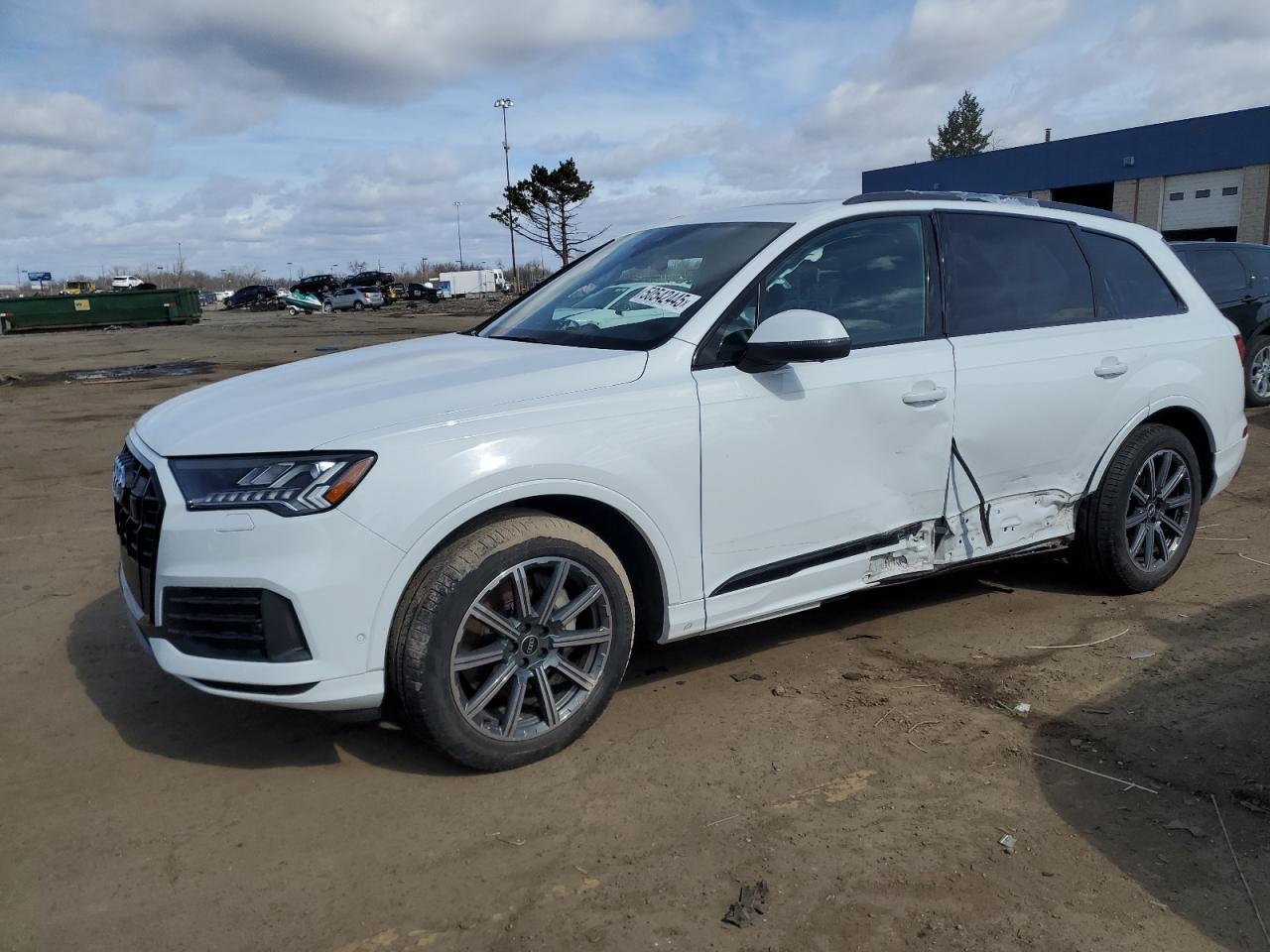 2022 Audi Q7 Premium Plus for Sale in Woodhaven, MI - Side