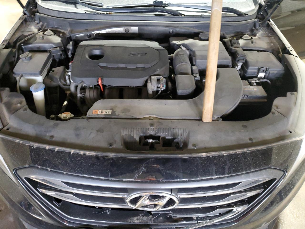 2016 Hyundai Sonata - Image 11