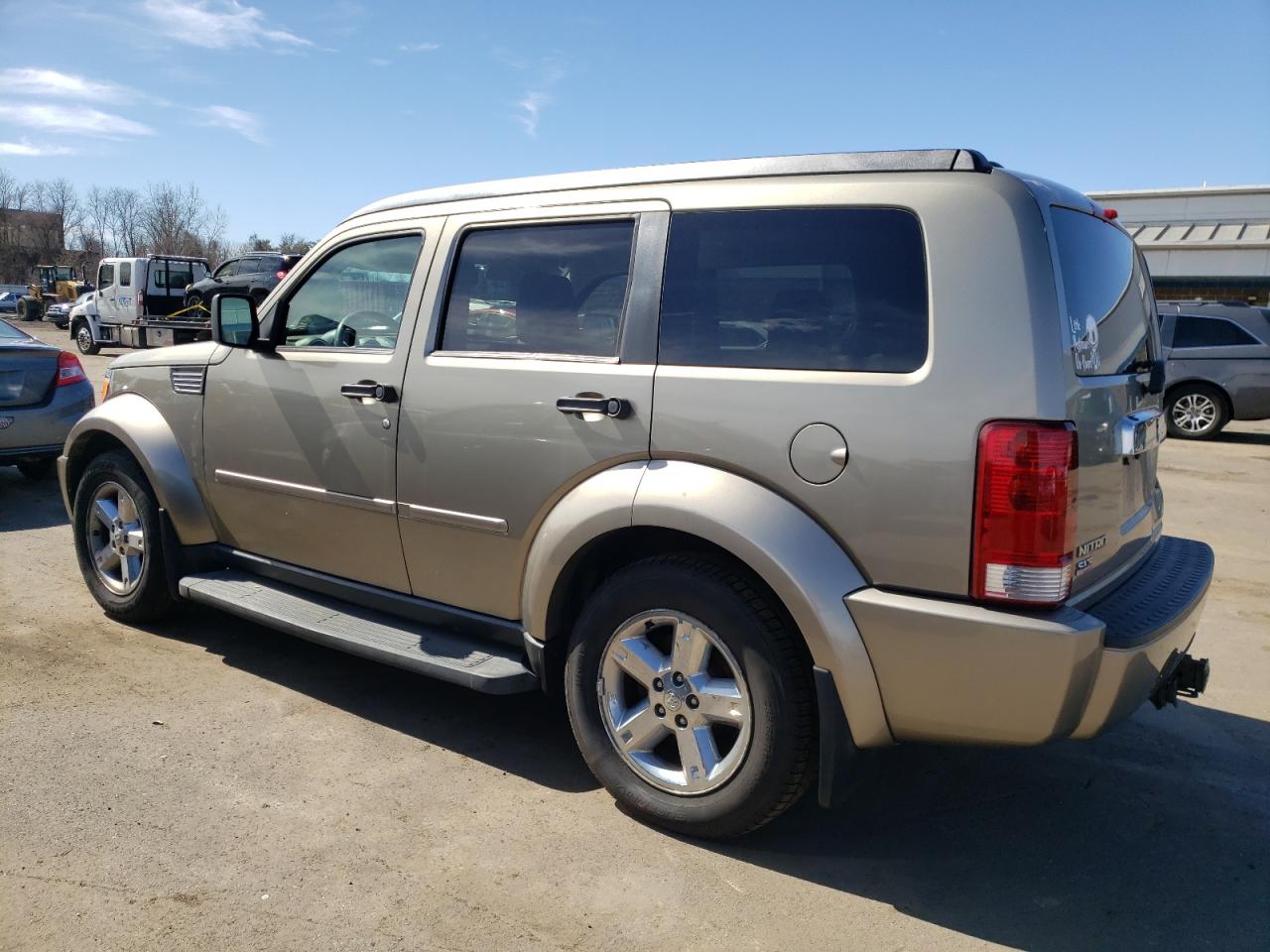 2007 Dodge Nitro - Image 2