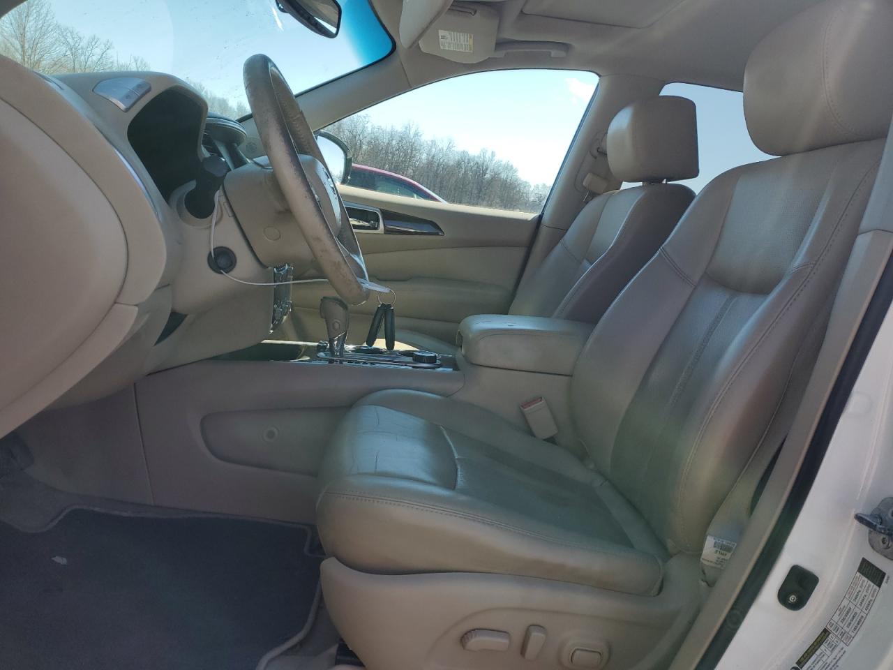 2014 Nissan Pathfinder - Image 7