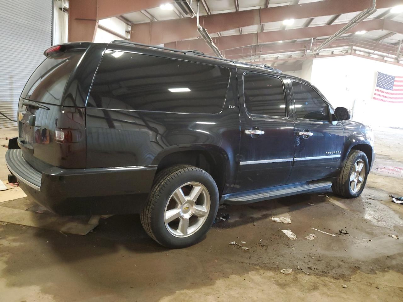 2013 Chevrolet Suburban - Image 3