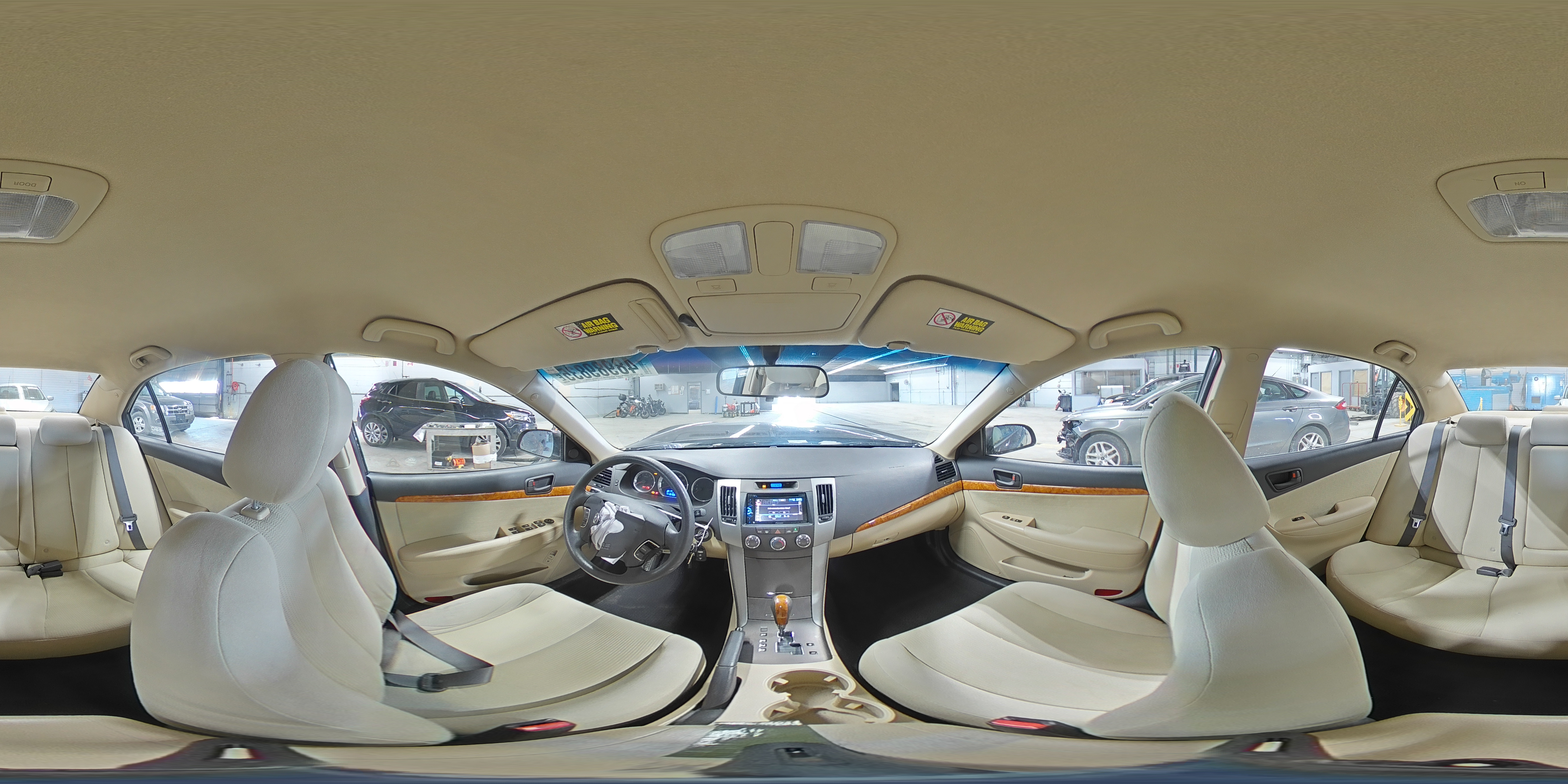 2009 Hyundai Sonata - Image 13