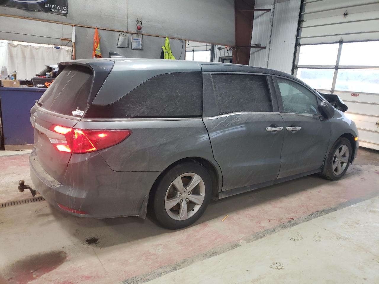 2018 Honda Odyssey - Image 3