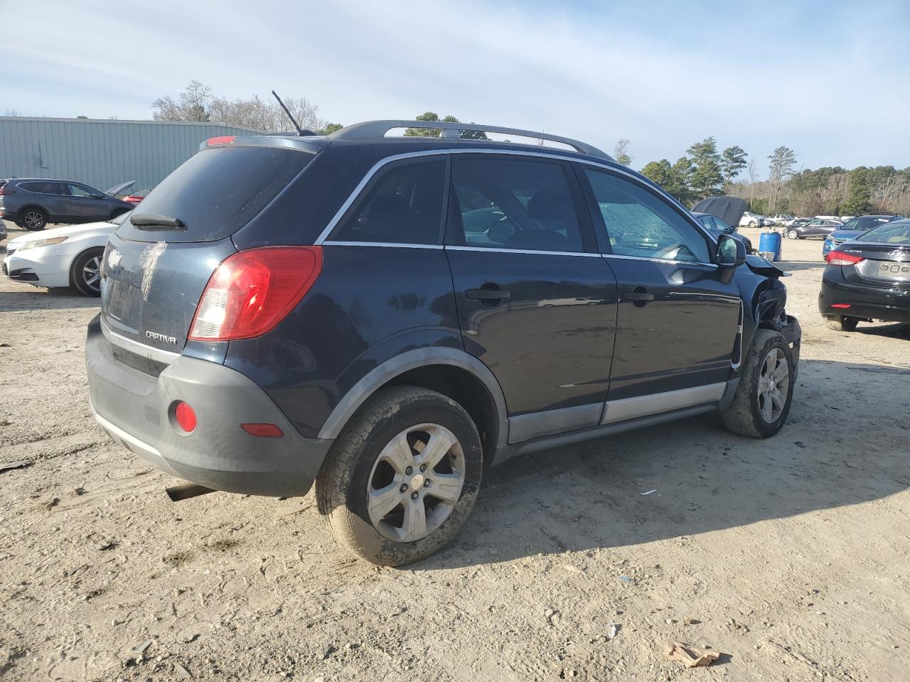 2014 Chevrolet Captiva - Image 3