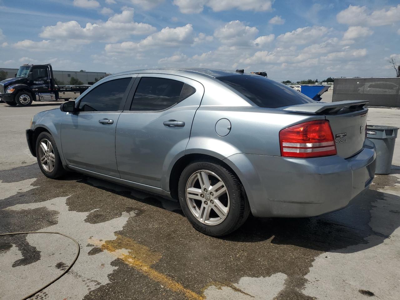 2009 Dodge Avenger - Image 2