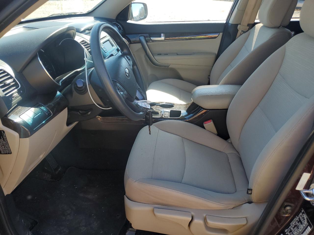 2014 Kia Sorento - Image 7