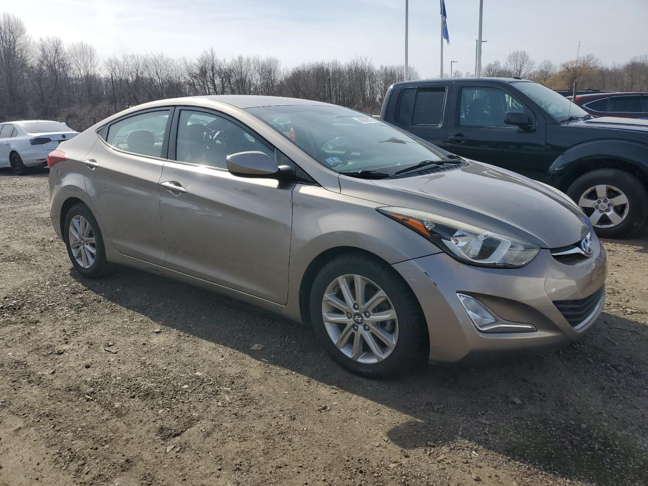 2015 Hyundai Elantra - Image 4