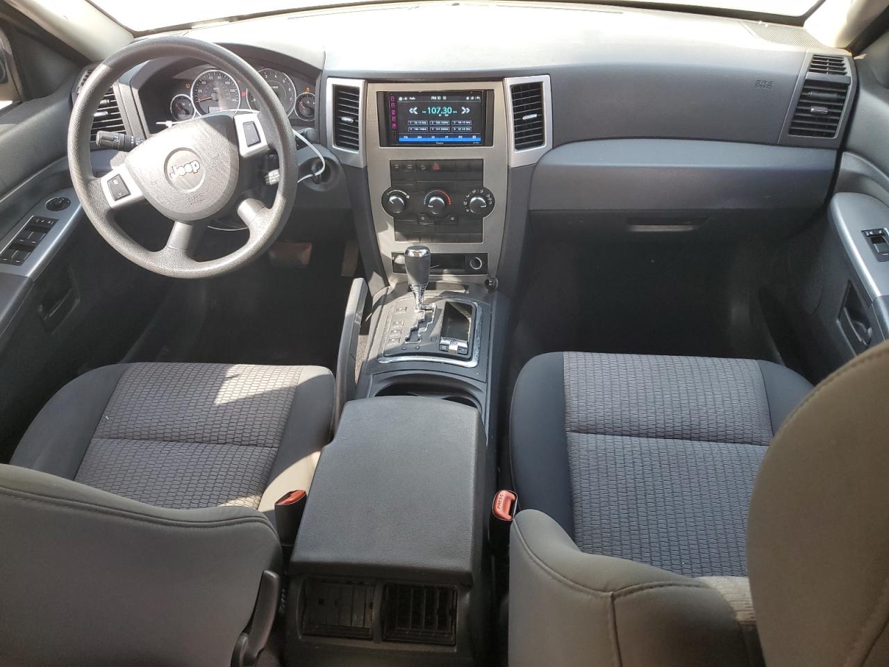 2008 Jeep Grand Cherokee - Image 8